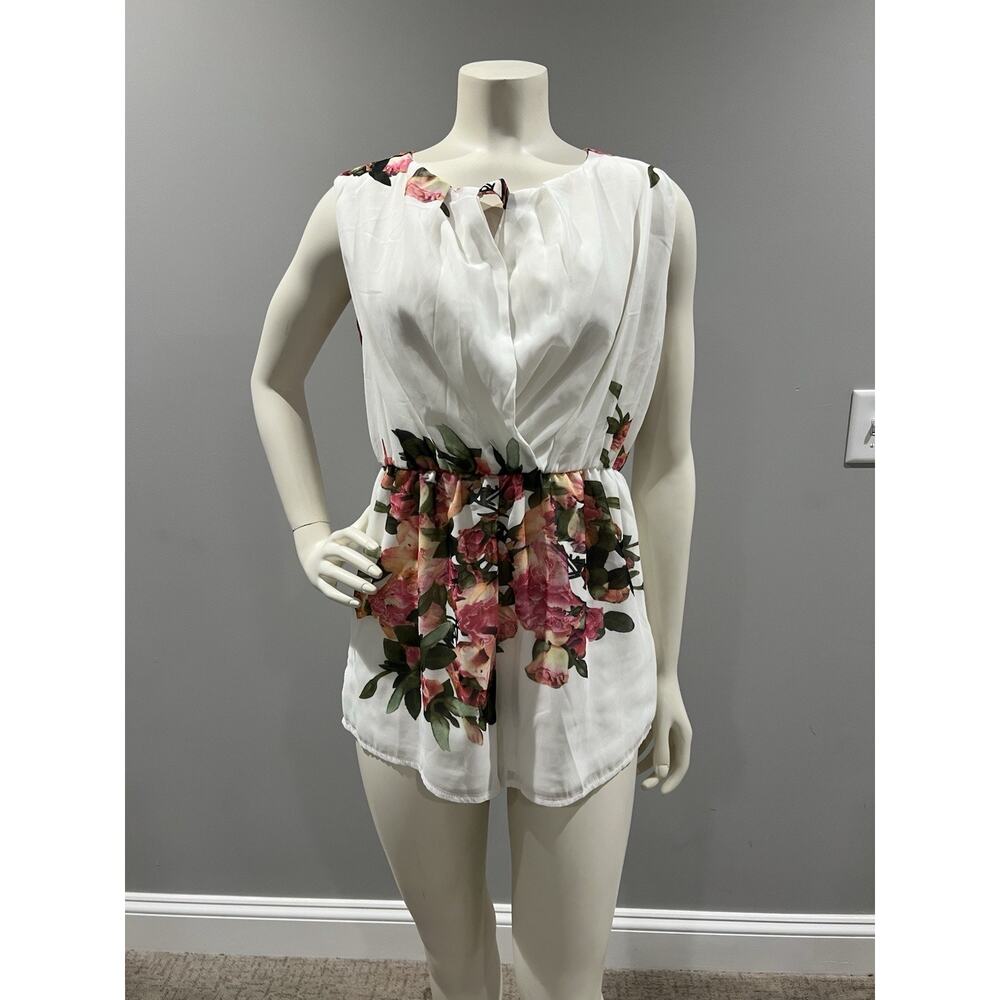Aomei Dress White Floral Print Sleeveless Wrap Romper Shorts Size Small